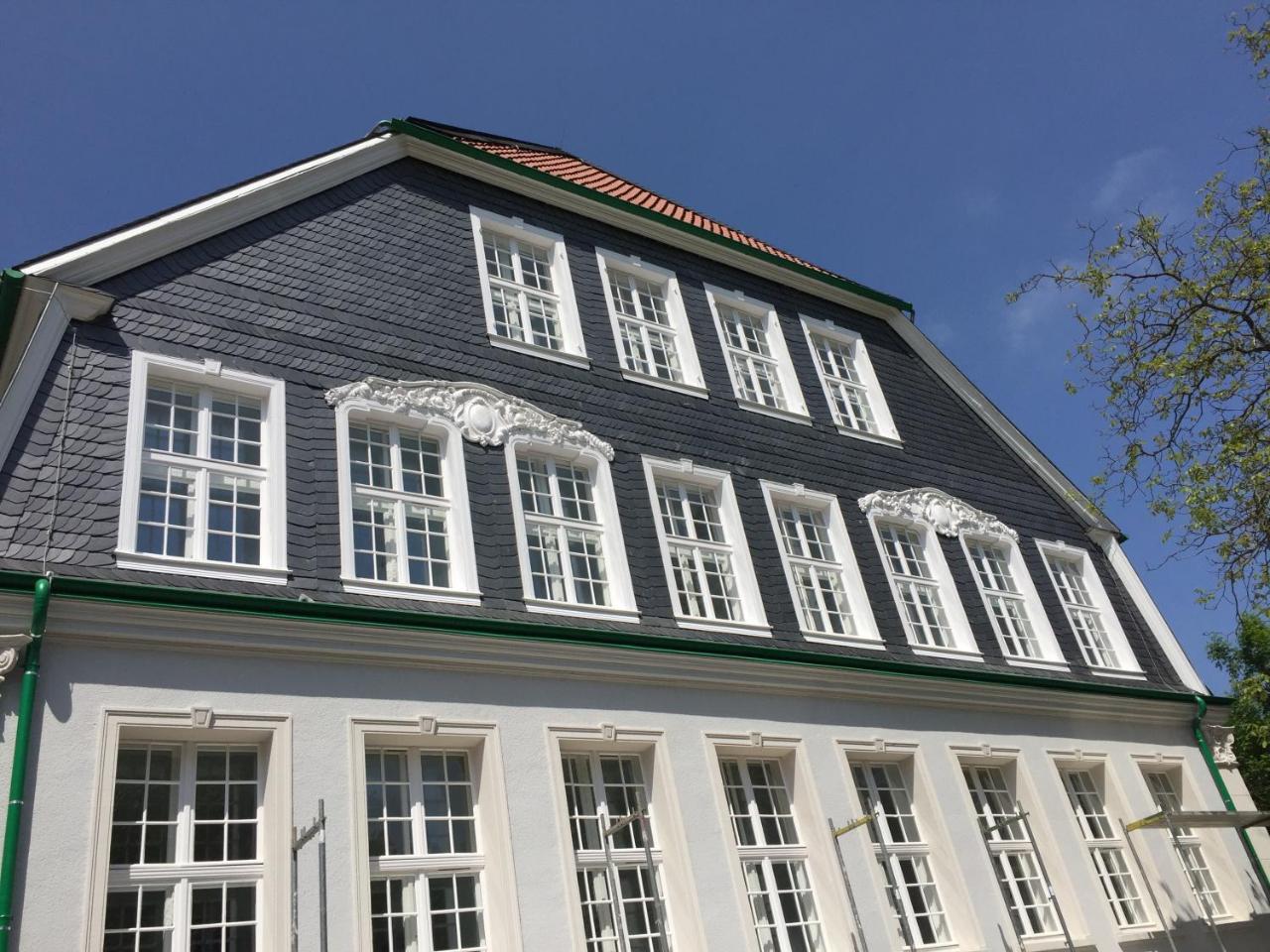 Schulhaus Hotel Швелм Екстериор снимка